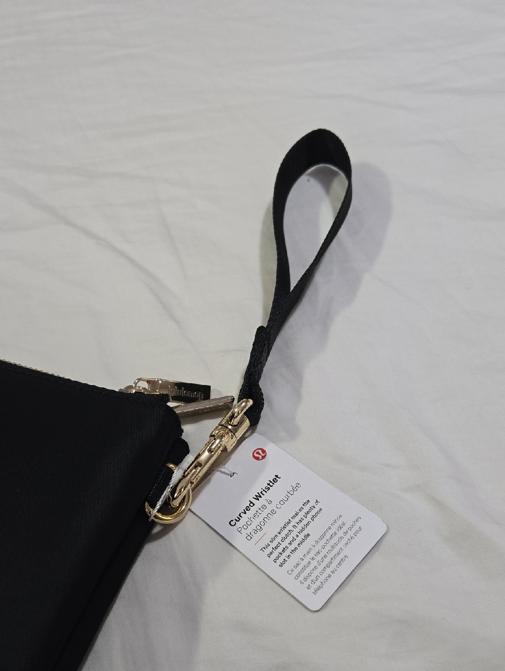 lululemon black clutch with gold logo disc - Picture 4 of 11